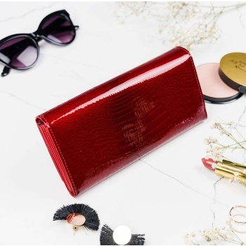 women`s red horizontal wallet