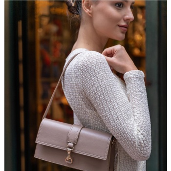 madamra dark beige women`s rectangle bag with lock accessory σε προσφορά