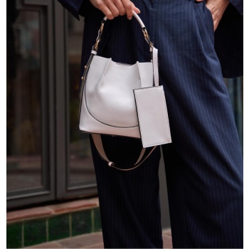 madamra women`s white lauro top stitched wallet bucket σε προσφορά