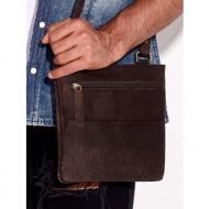 dark brown men´s leather bag with divided compartments