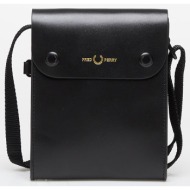 fred perry burnished leather pouch black