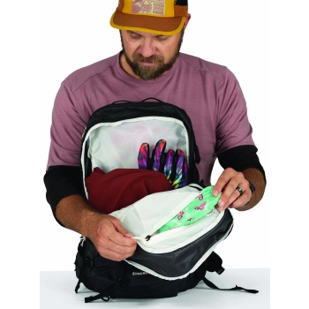 σακίδιο πλάτης osprey syncro 20 raven black universal σε προσφορά