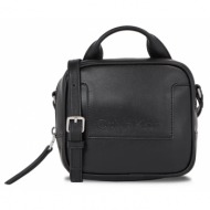 γυναικεία τσάντα χιαστί calvin klein camera bag k60k611073 bax μαύρη