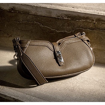 τσαντάκι δερματίνης με κούμπωμα wt1019.a828+5 σε προσφορά