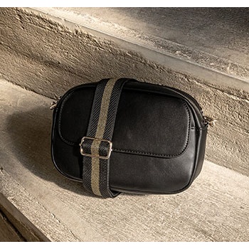 τσαντάκι δερματίνης με εξωτερική τσέπη wt1019.a816+1