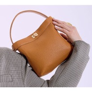 τσαντάκι χειρός ...