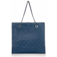 μπλε τσάντα σε ματ υλικό με αλυσίδα