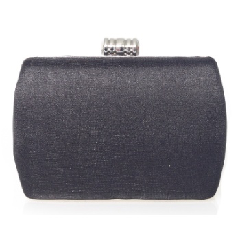 clutch μαύρο υφασμάτινο με μεταλλικές λεπτομέρειες και σε προσφορά