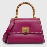τσάντα guess χρώμα: ροζ κύριο υλικό: 100% pu - πολυουρεθάνη
φόδρα: 80% πολυεστέρας, 20% βαμβάκι