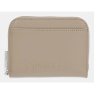 πορτοφόλι calvin klein χρώμα: μπεζ, k60k612965 κύριο υλικό: 51% ανακυκλωμένος πολυεστέρας, 49% πολυο