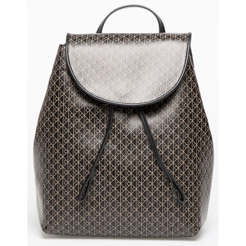 calvin klein emblem aop flap backpack black universal σε προσφορά