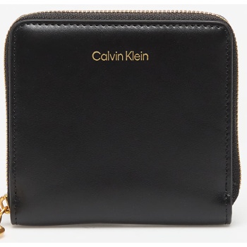 calvin klein hardware square zip around black universal σε προσφορά