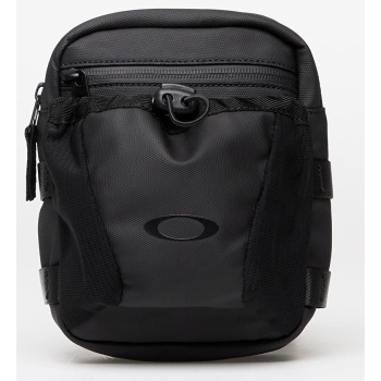 oakley rover crossbody blackout 2,5 l σε προσφορά